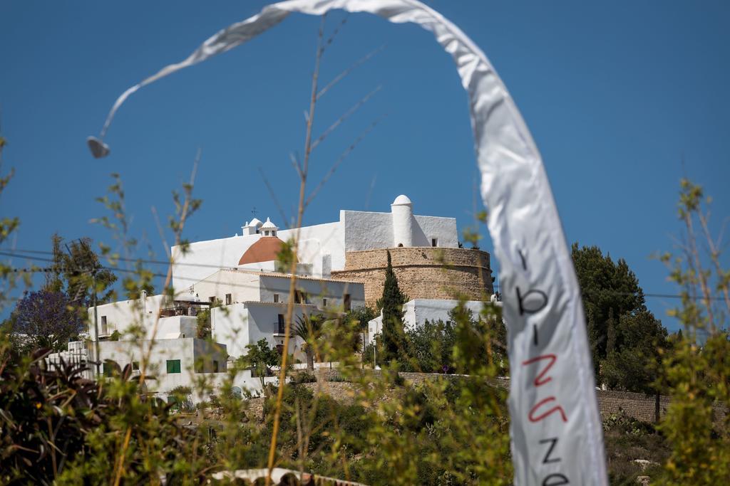 Ibizazen Hotel Santa Eularia des Riu Ngoại thất bức ảnh