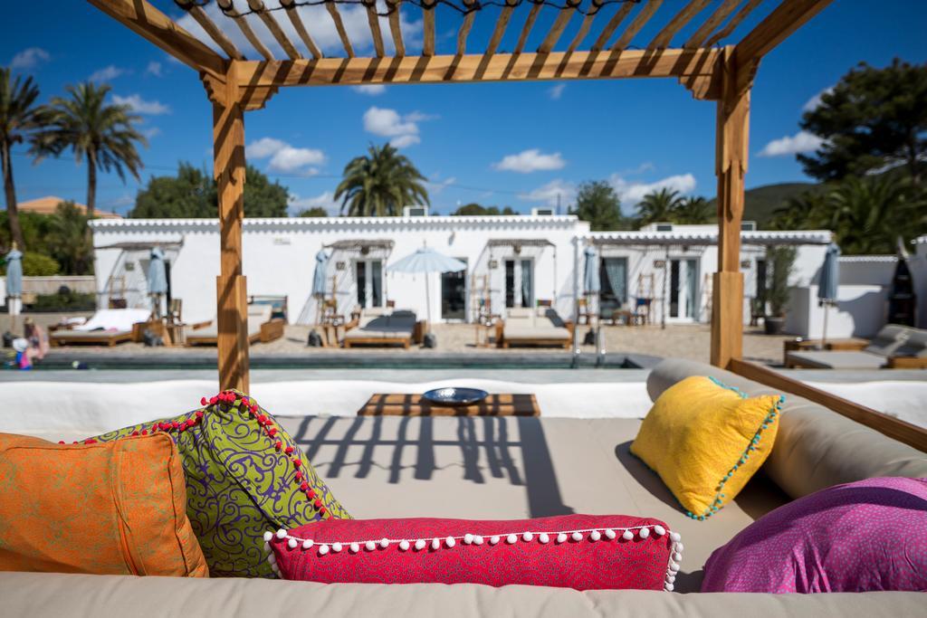 Ibizazen Hotel Santa Eularia des Riu Ngoại thất bức ảnh