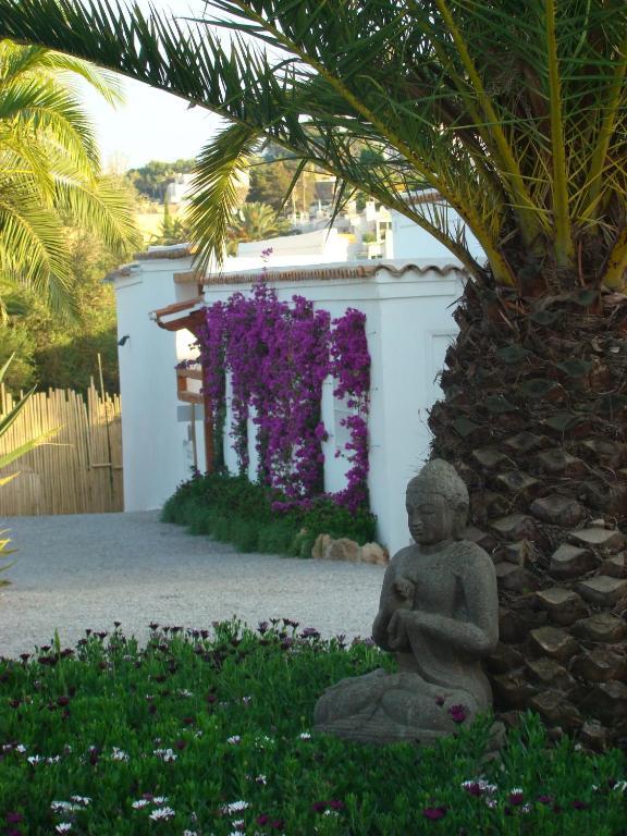 Ibizazen Hotel Santa Eularia des Riu Ngoại thất bức ảnh