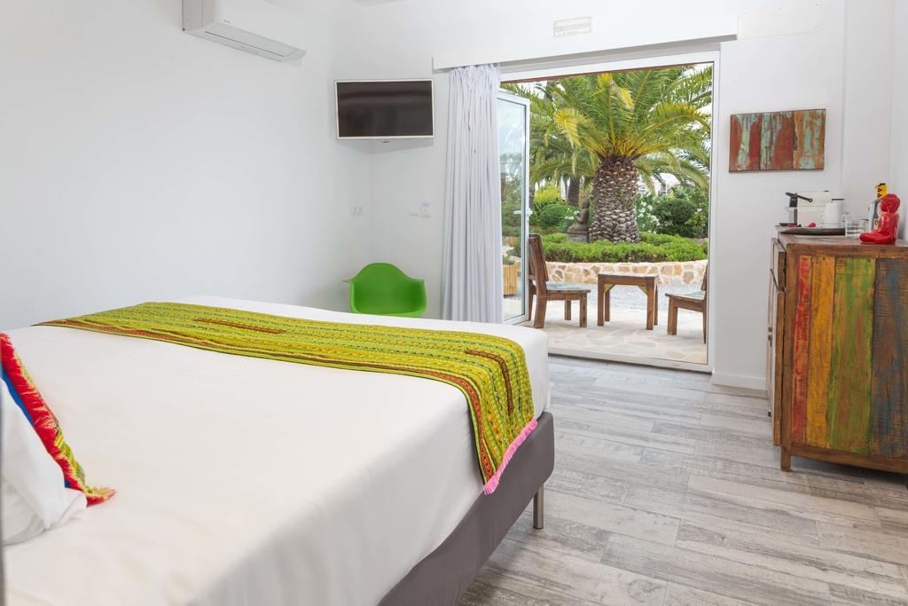 Ibizazen Hotel Santa Eularia des Riu Ngoại thất bức ảnh