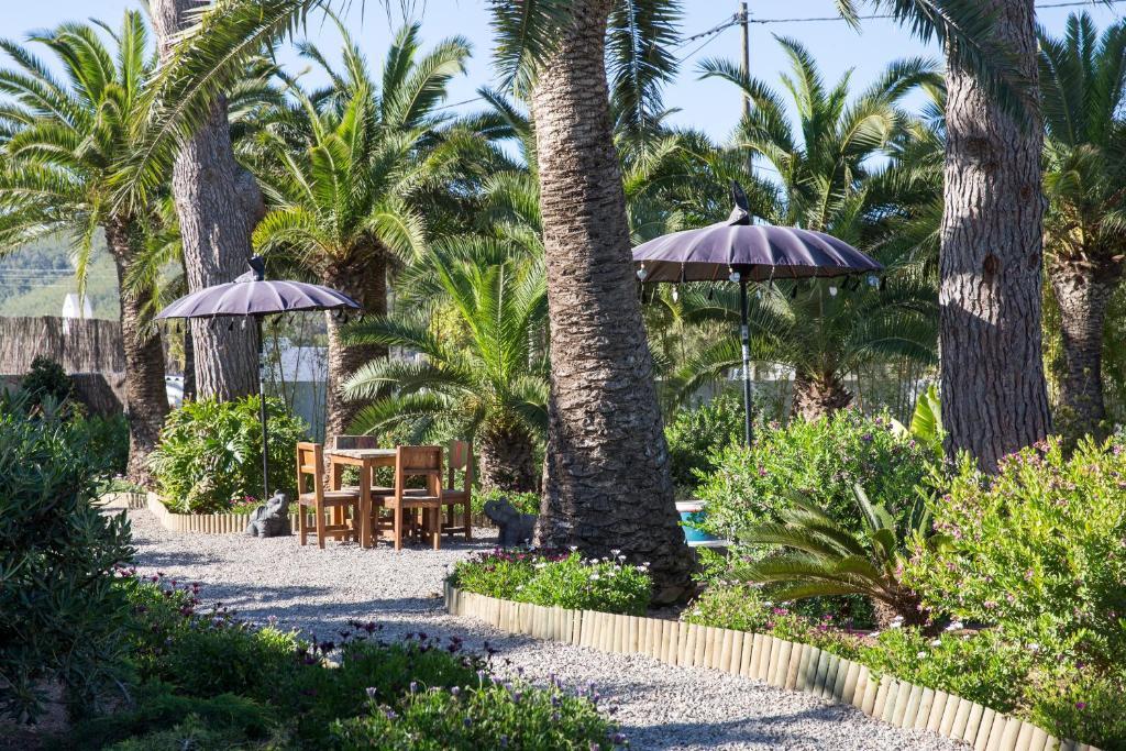 Ibizazen Hotel Santa Eularia des Riu Ngoại thất bức ảnh